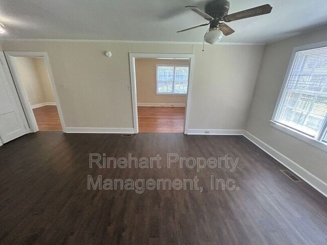 Building Photo - 857 Bradley St