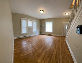 Building Photo - 1012 17th St N