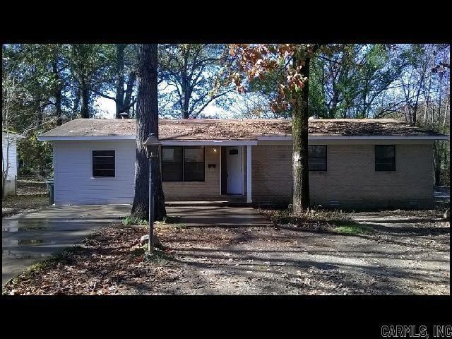 Primary Photo - 5816 Butler Rd