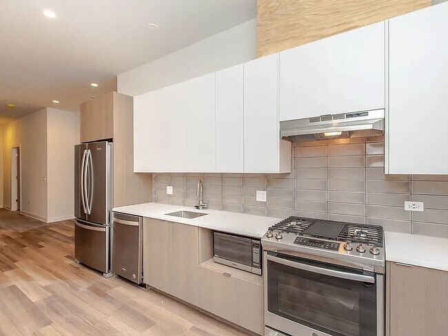 Foto del edificio - 1553 N Wells St