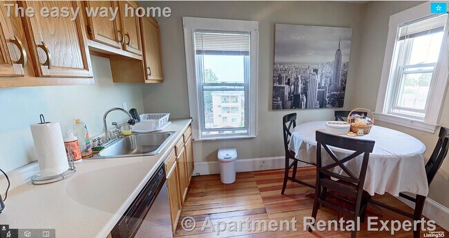 Building Photo - 101 Heath St