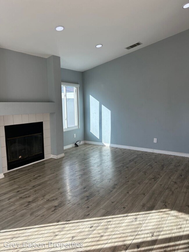 Building Photo - 3 br, 2 bath House - 29688 Woodlands Ave.