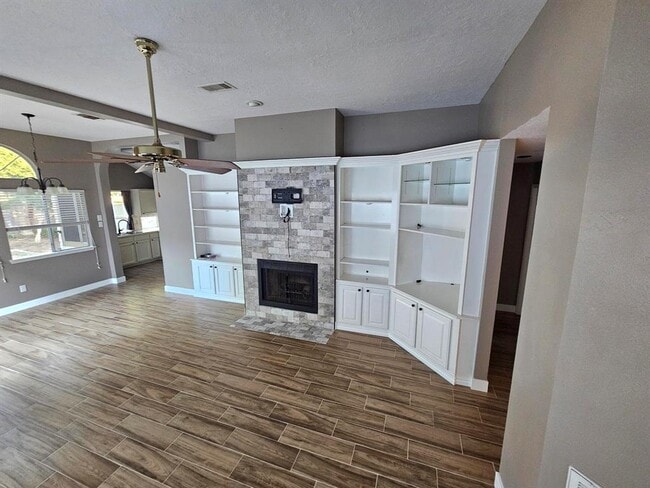 Building Photo - 7756 Park Falls Dr