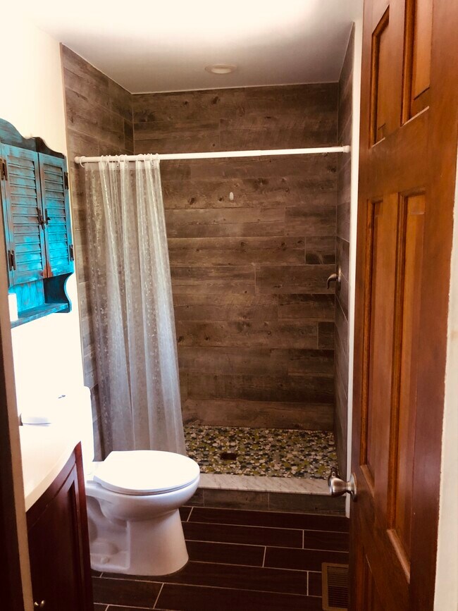 Master bath - 27 Ian River Drive