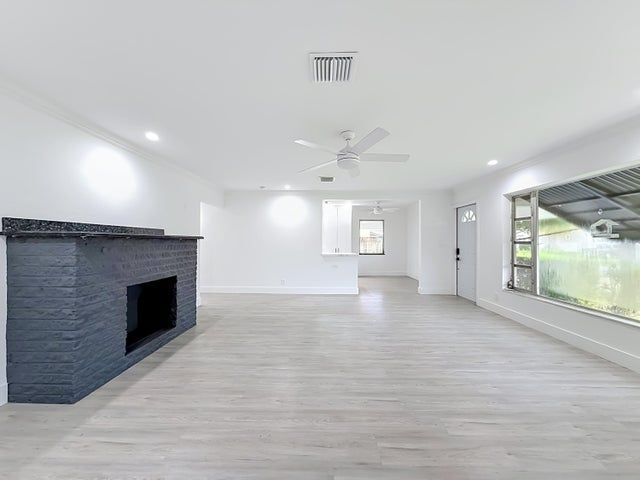 Foto del edificio - 1110 SW 31st St