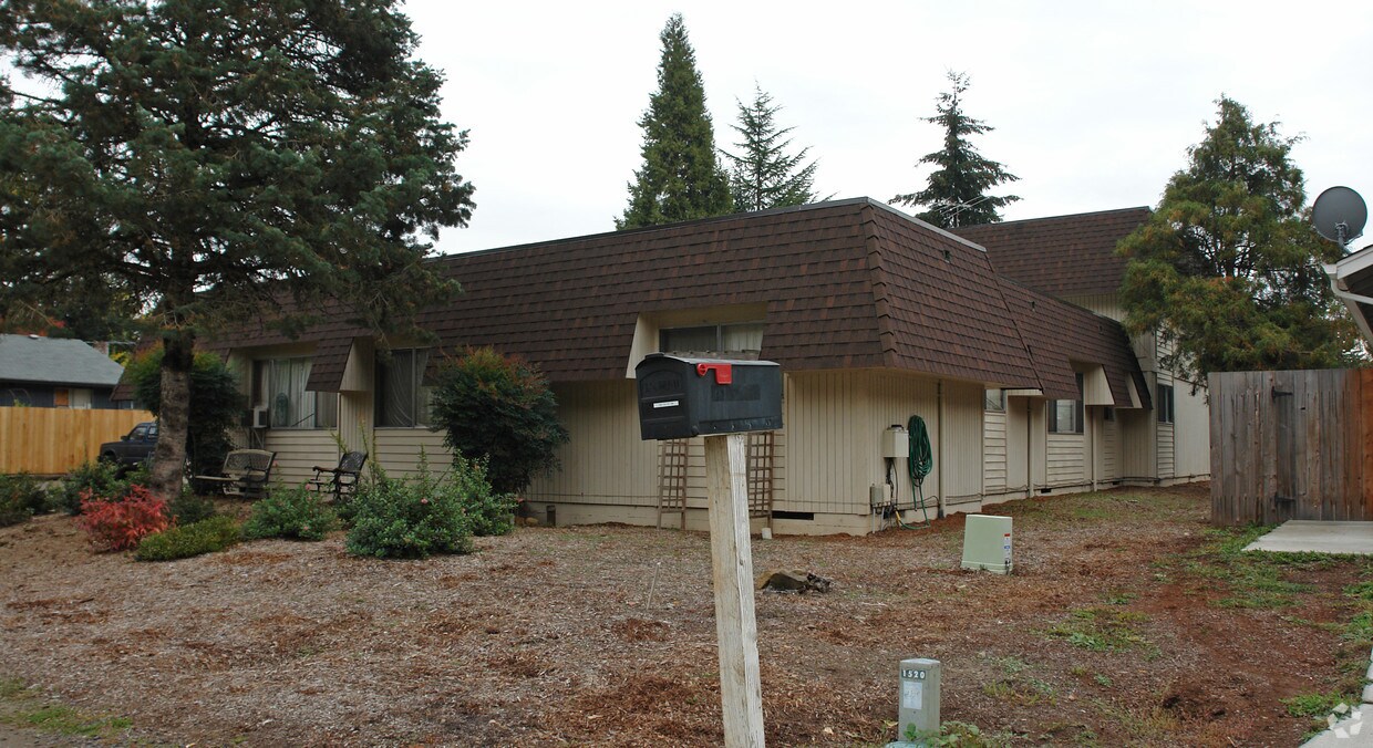 Foto del edificio - 1520-1530 7th St NW