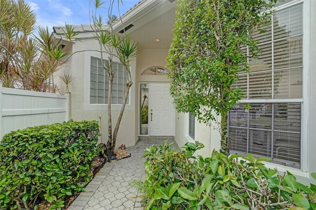 Building Photo - 6463 Colomera Dr