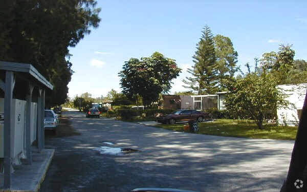Primary Photo - Briarwood Village