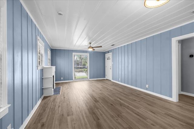 Foto del edificio - 301 Isbell Rd