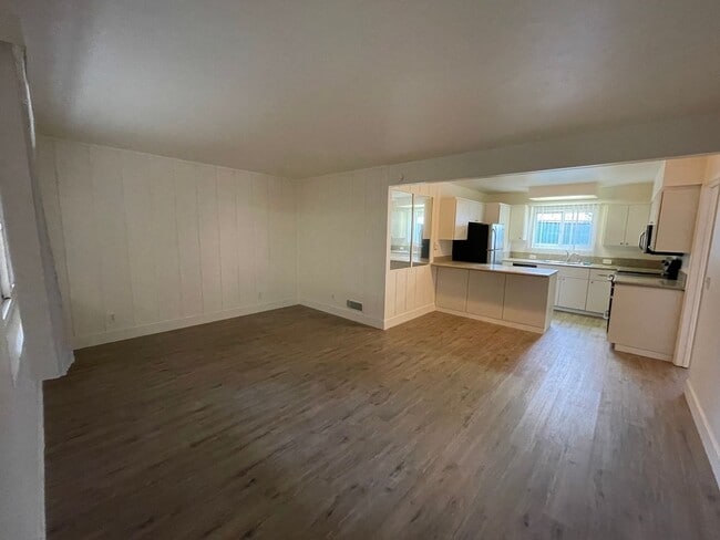 Foto del edificio - *Limited time offer: First month's rent free with the signing of a 13 month lease with approved a...