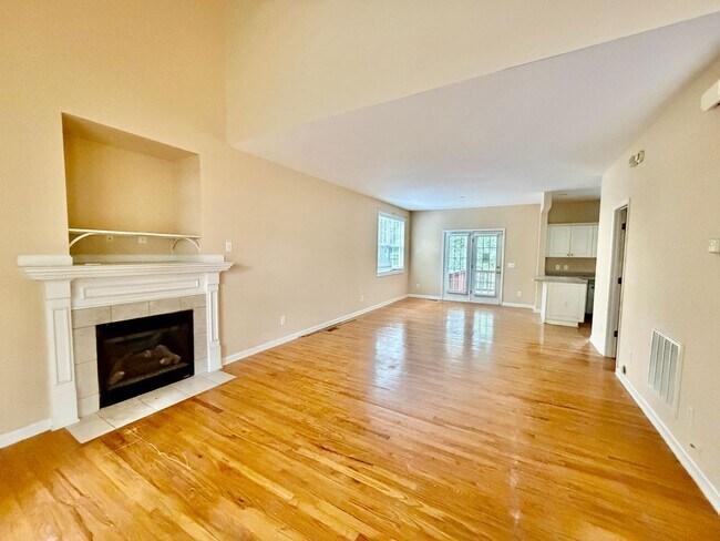 Building Photo - 27 Greenbrook Ct