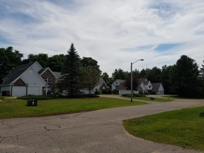 Foto del edificio - 3321 Echo Dells Ave