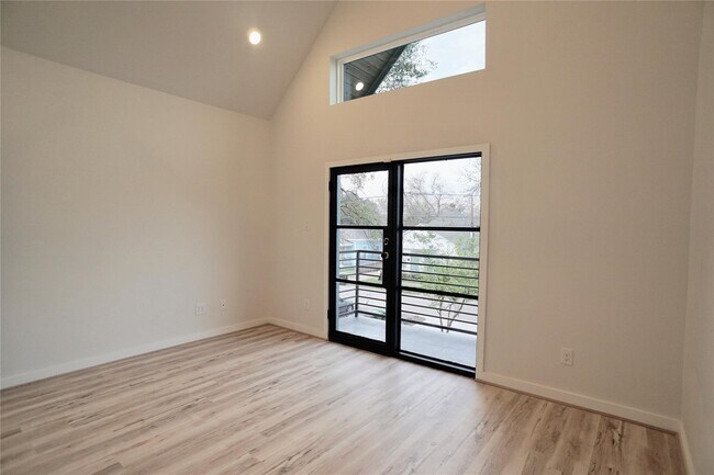 Foto del edificio - 1711 Summer St