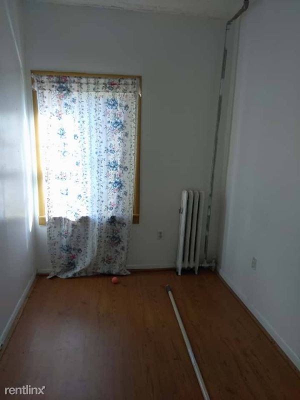 Building Photo - 907 Buttonwood St