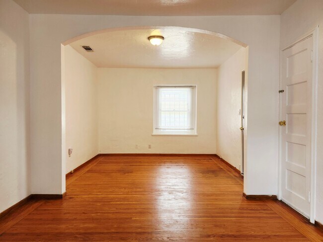 Foto del edificio - 2116 Weller Way
