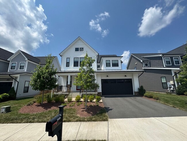 Stylish And Spacious 4 Bed 3.5 Bath Home I... - Stylish And Spacious 4 Bed 3.5 Bath Home I...