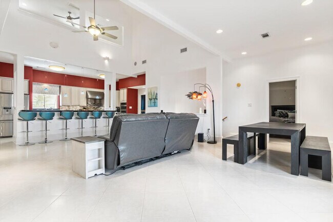 Foto del edificio - 4166 Old Lazy River Rd