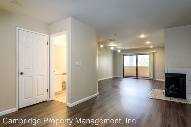 Building Photo - 2 br, 1.5 bath House - 141 S. California A...