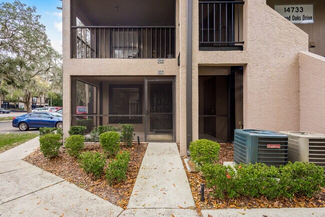 Building Photo - 14733 Norwood Oaks Dr