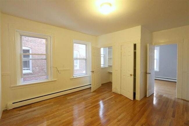 Building Photo - 117 Harvard St