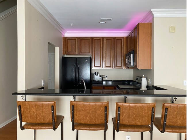 Foto del edificio - 3215 Camden Dr