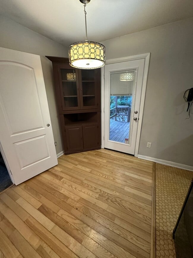 Building Photo - 4 bedroom, 2 bathroom house by TMH! Available now!