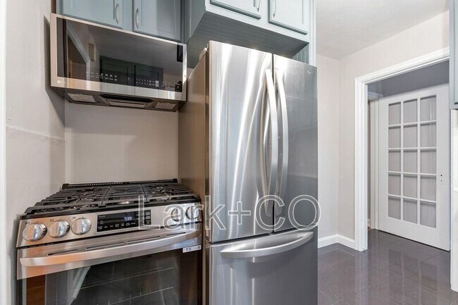 Foto del edificio - 2820-2824 W 38th Ave