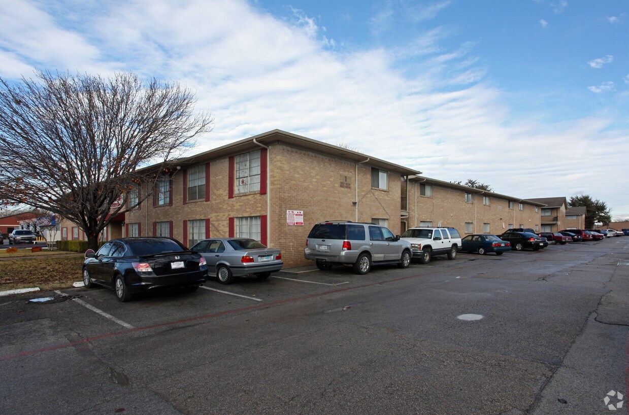 Parkside Apartments Garland, TX