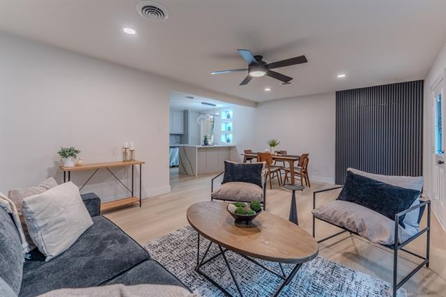 Foto del edificio - 2354 San Marcus Ave