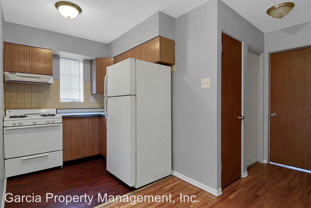 Foto principal - 6501 Lansdowne Ave