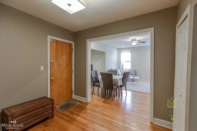 Building Photo - 9/1 Higher-quality 1BR in Allston with par...