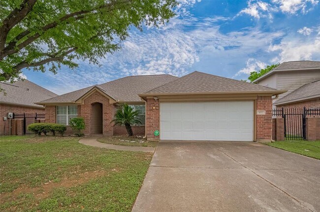 Foto del edificio - 4811 Tracemeadow Dr