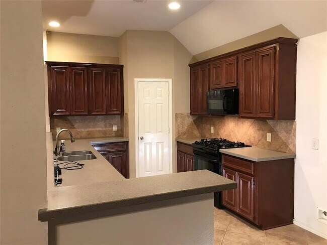 Foto del edificio - 12918 Leafy Shores Dr