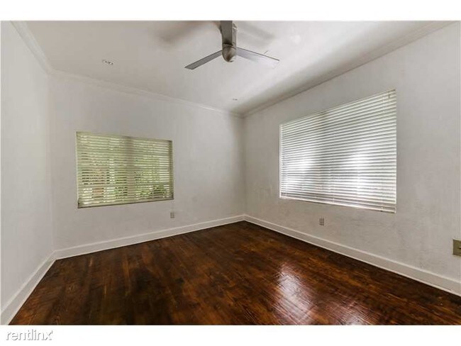 Building Photo - 934 16th St