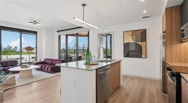 Foto del edificio - 660 11th St NW