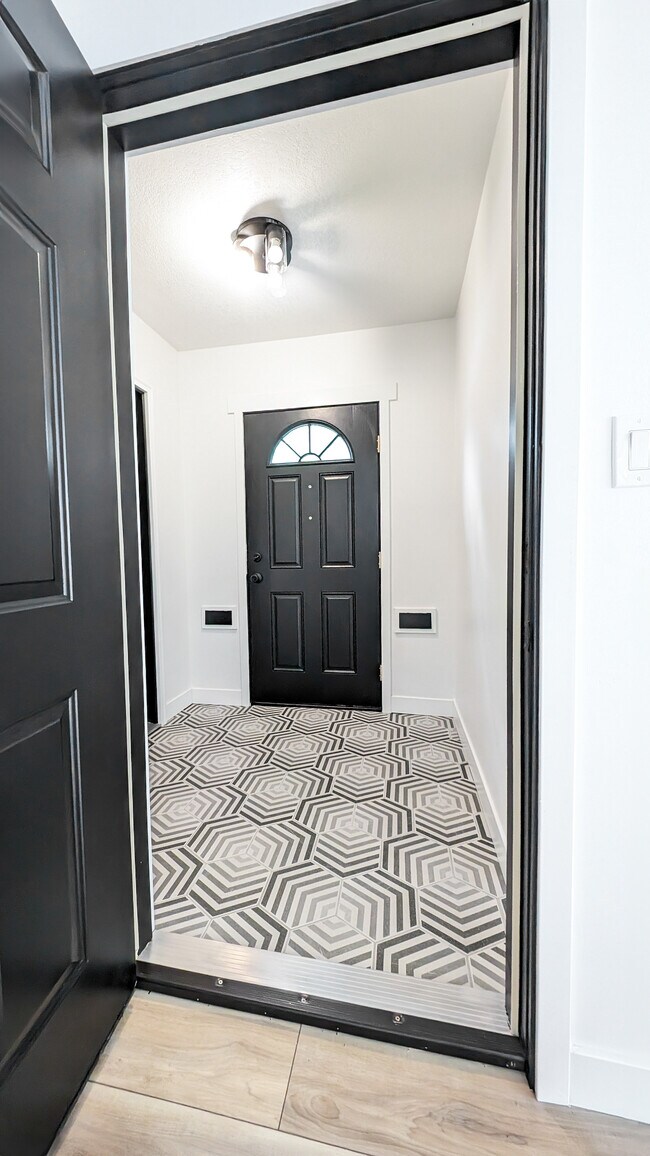 Foto del edificio - 4667 Cedar Ave S