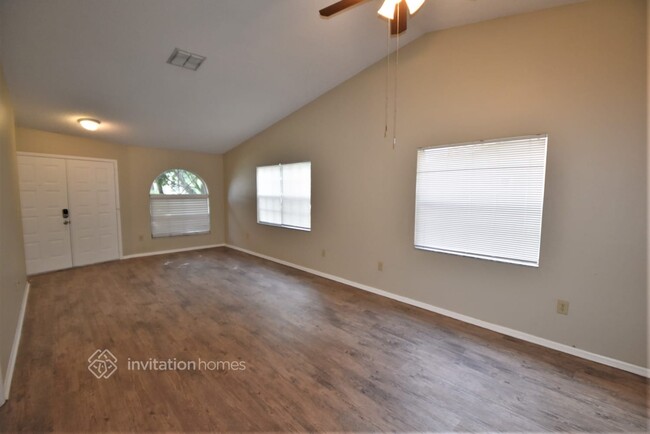 Foto del edificio - 12906 Astorwood Pl