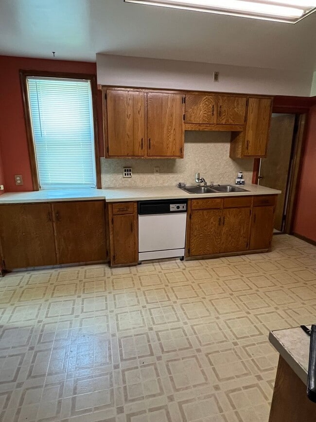 Charming 2 Bedroom In Little Italy Near Old Market and Downtown!! - Charming 2 Bedroom In Little Italy Near Old Market and Downtown!! House