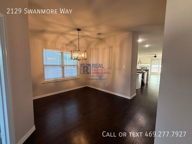 Building Photo - 2129 Swanmore Way