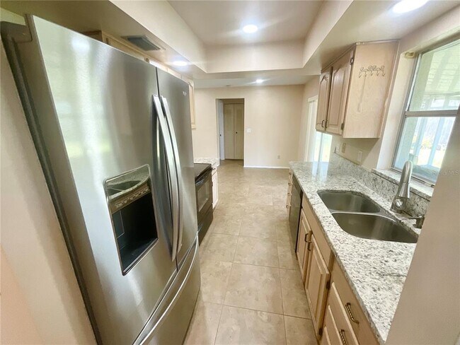Foto del edificio - 2239 Tulip Tree Ln