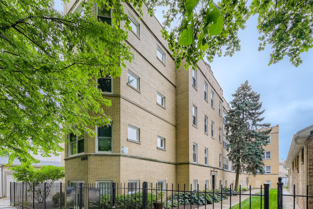 Primary Photo - 6416 N Paulina St