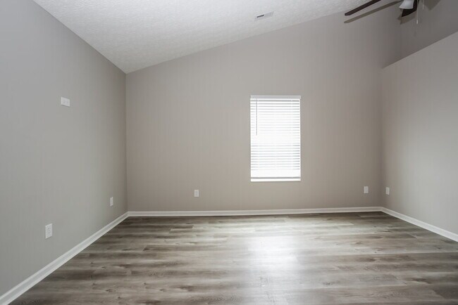 Foto del edificio - 3216 Canyon Bluff Dr
