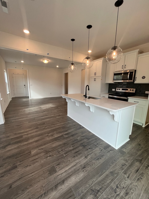 Foto del edificio - 110 Charleston Gray Wy