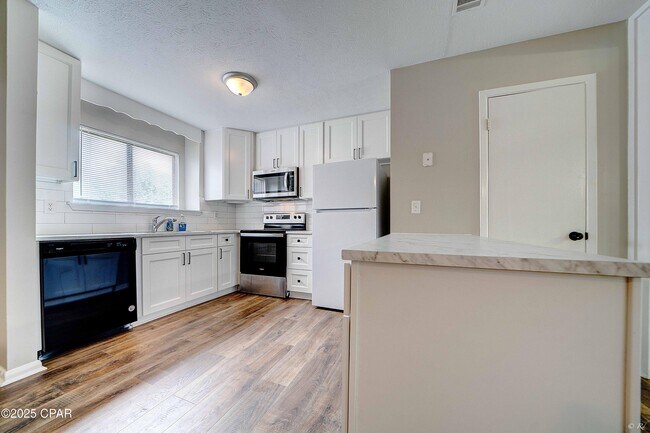 Foto del edificio - 3108 E Baldwin Rd