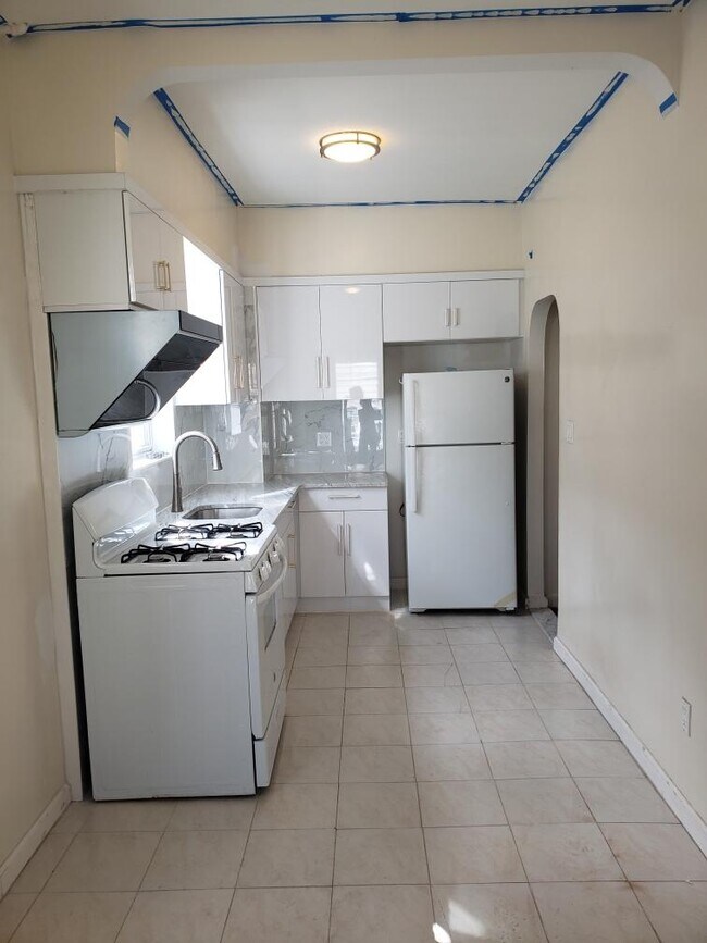 Building Photo - 1869 70th St