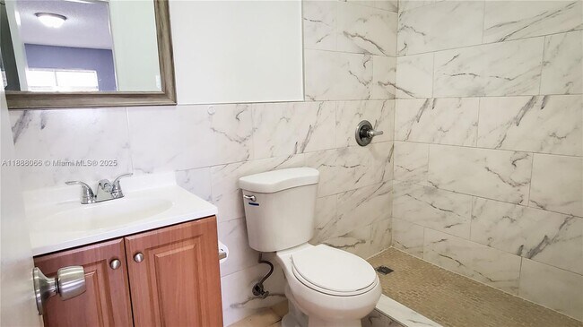 Foto del edificio - 7259 W 24th Ave