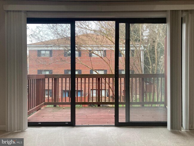 Foto del edificio - 2802 Dartmouth Rd