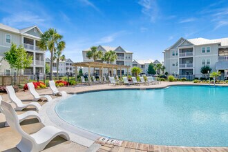 Pool - The Crossings At Milestone