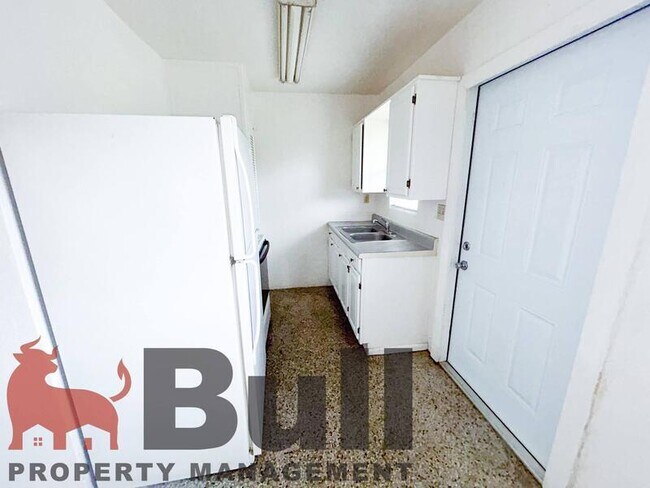 Photo - 200 S W St Apartment