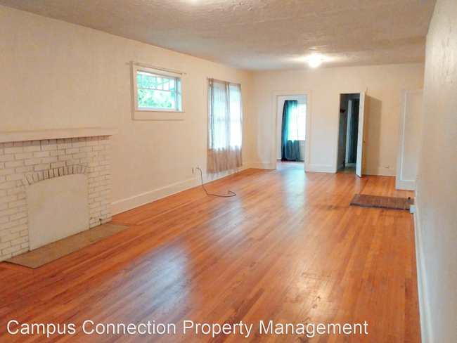 Building Photo - 5 br, 2 bath House - 2060 E 17th